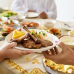ムスリム家族のイフタール（ハラール料理）