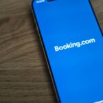 スマートフォンの画面に表示されたBooking.comアプリのアイコン